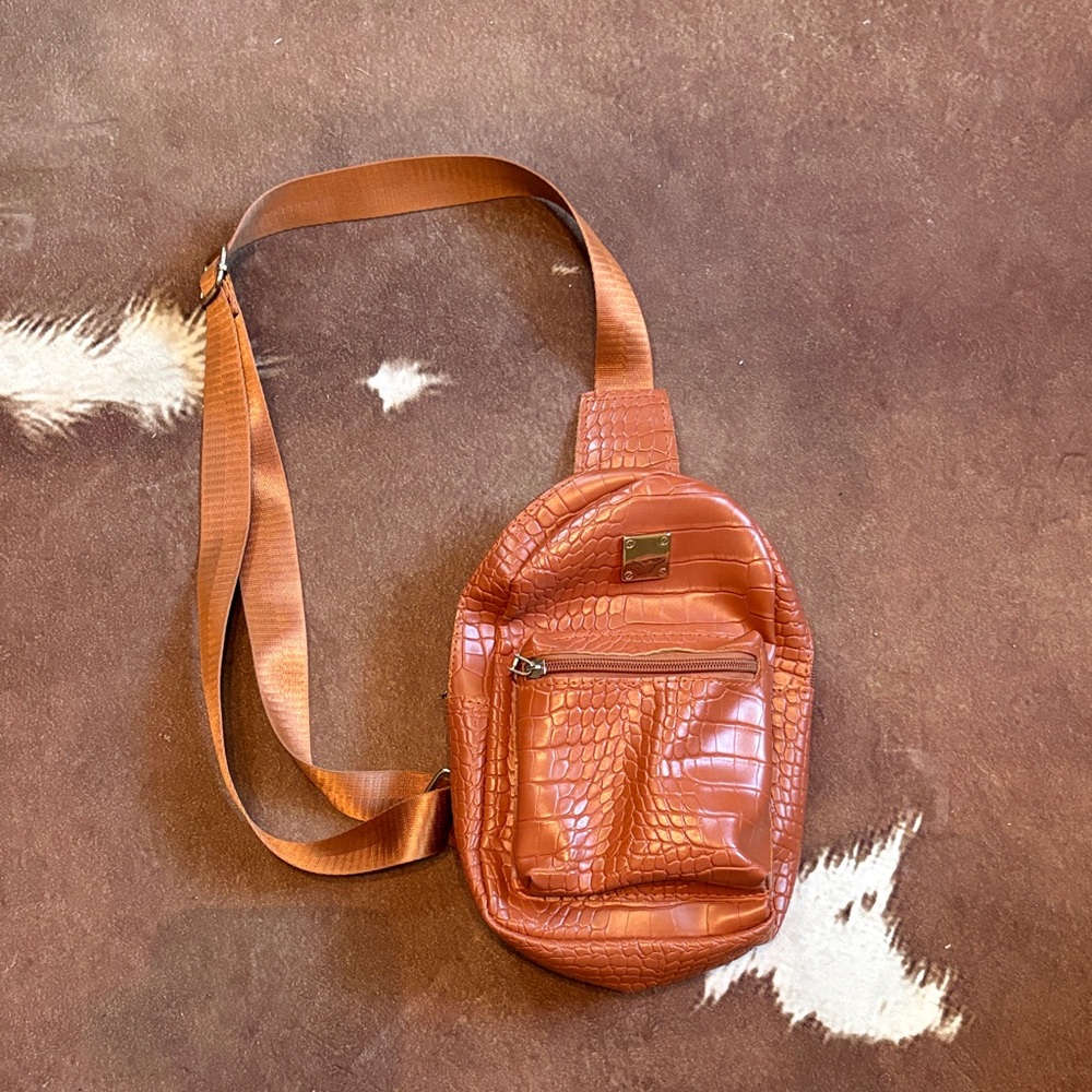 SHEIN Tan Crocodile Crossbody Bag